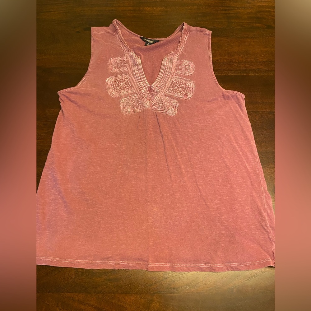 Lucky Brand T-shirt